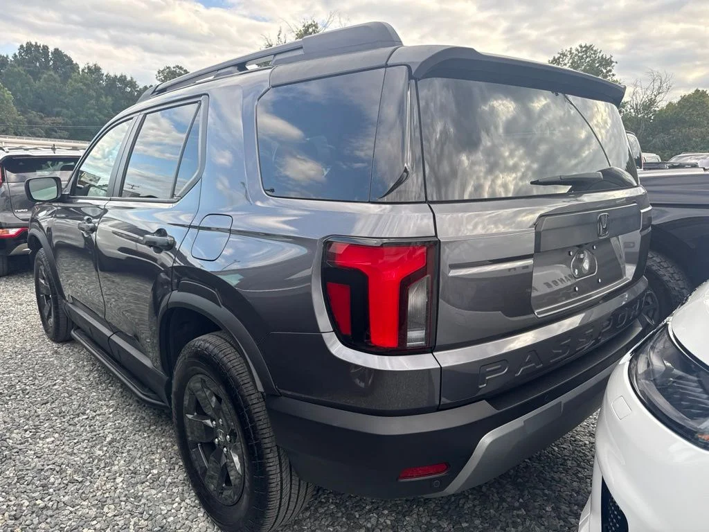 Used 2026 Brown Honda RTL image 4