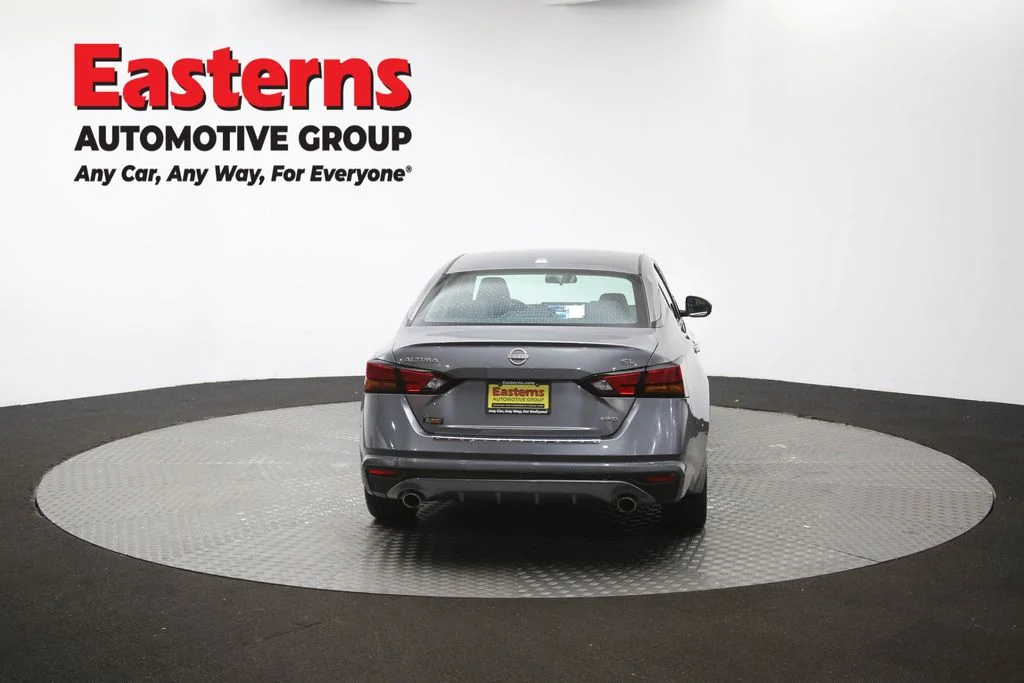 Used 2023 Gray Nissan 2.5 SL image 30