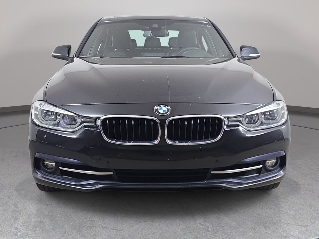 Used 2016 Black Sapphire Metallic BMW 340i xDrive image 3