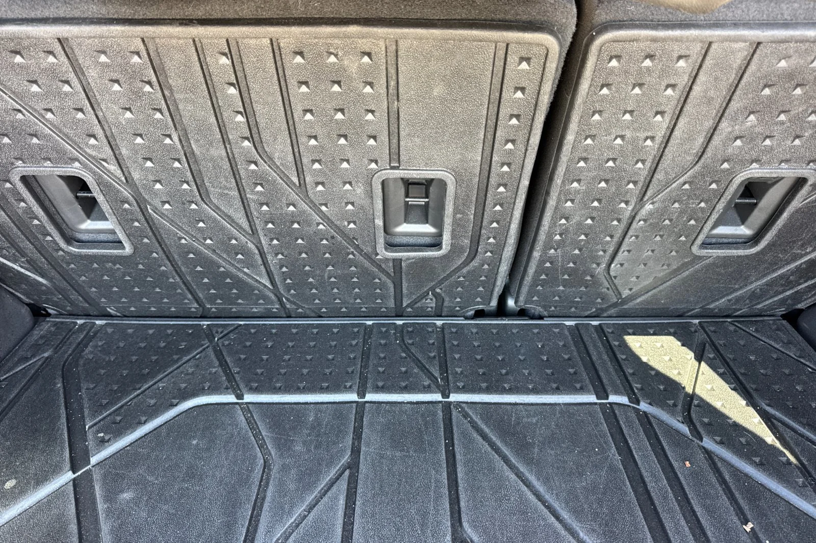 Used 2024 Sterling Gray Metallic Chevrolet LT image 15