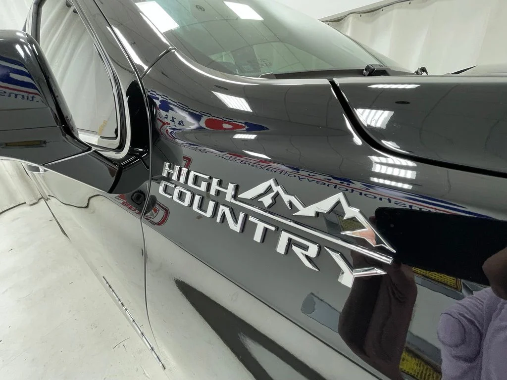 Used 2023 Black Chevrolet High Country image 4