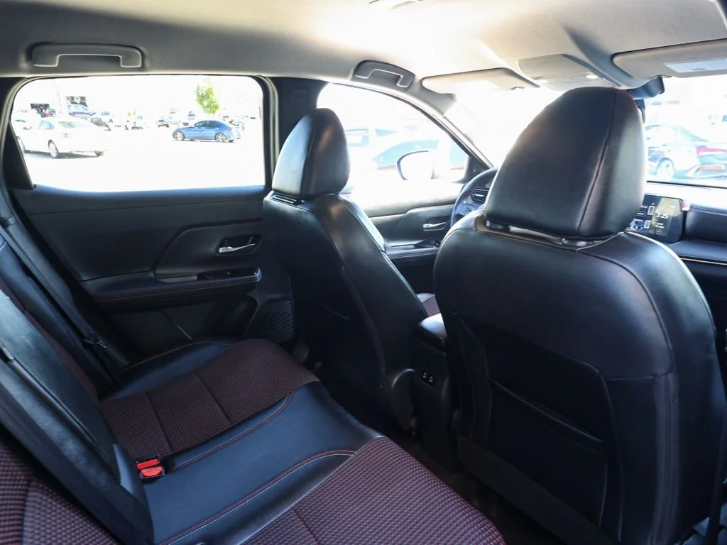 Used 2025 Gray Nissan SR image 16