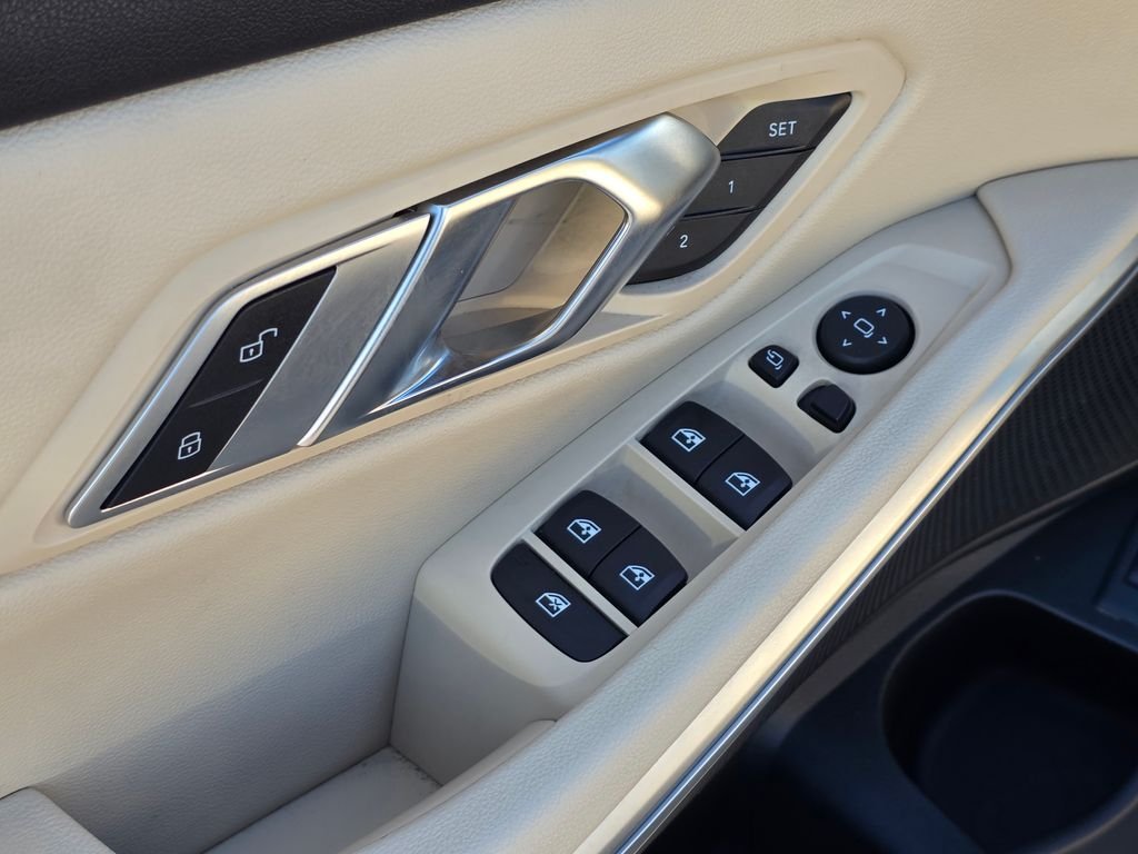 2023 BMW 3 Series 330i - Photo 22