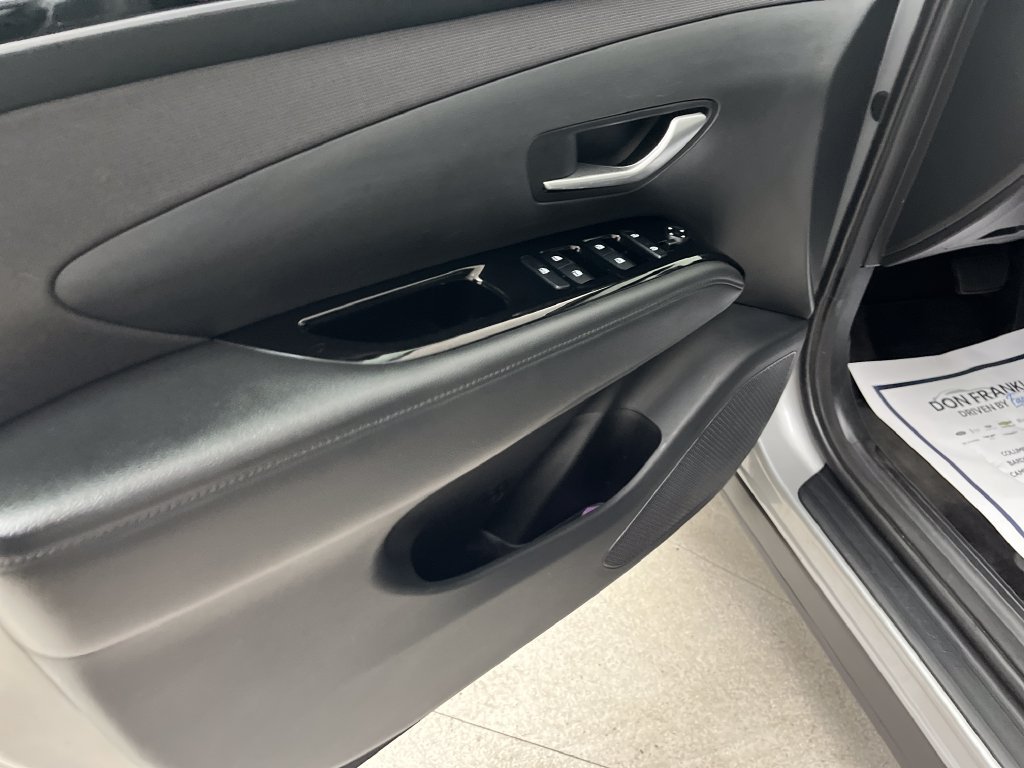 Used 2024 Silver Hyundai SEL Convenience image 11