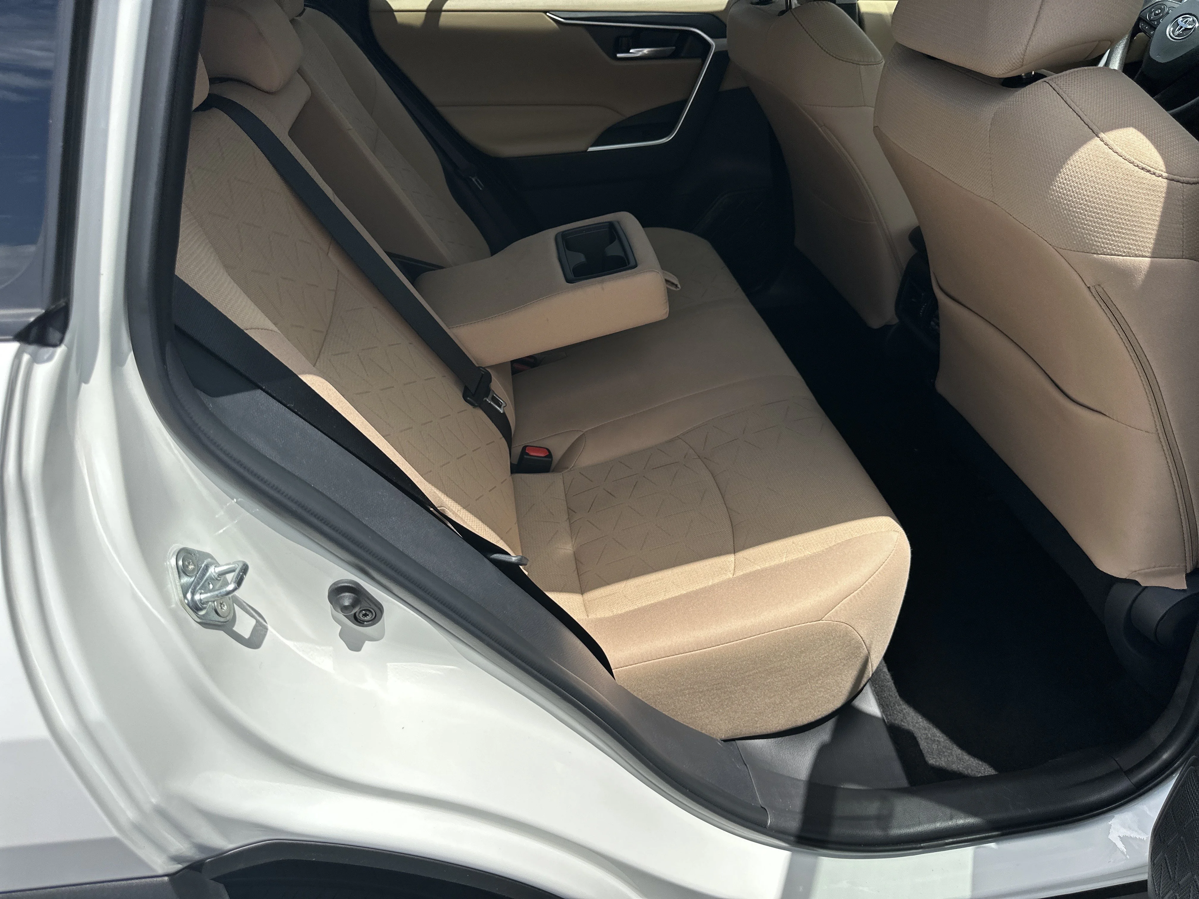 Used 2025 Ice Cap Toyota XLE image 15