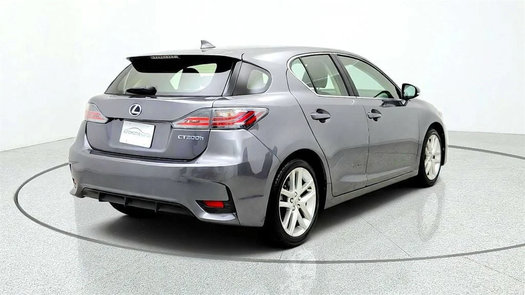 Used 2016 Nebula Gray Pearl Lexus 5dr Sedan Hybrid w/ Moonroof, Backup Camera & Seat Comfort Pkg image 5