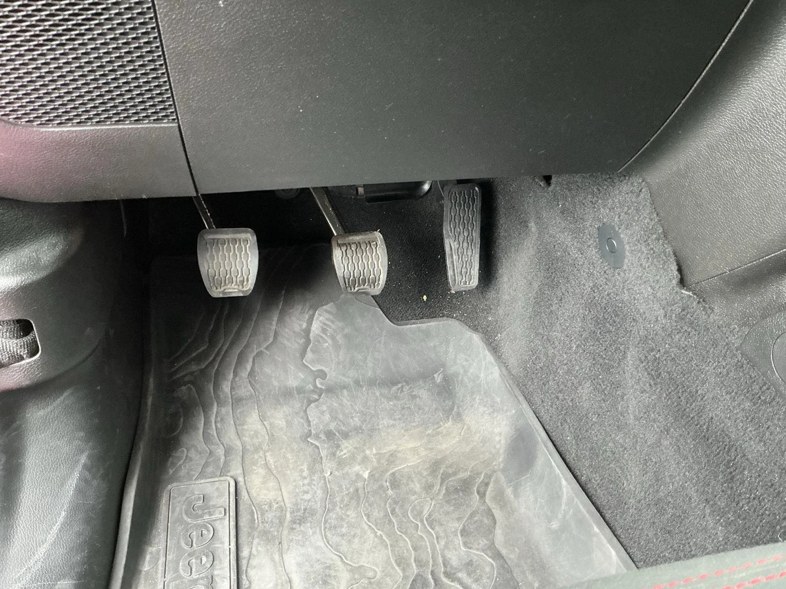 Used 2022 Limited Edition Tuscadero Pearlcoat Jeep Rubicon image 6