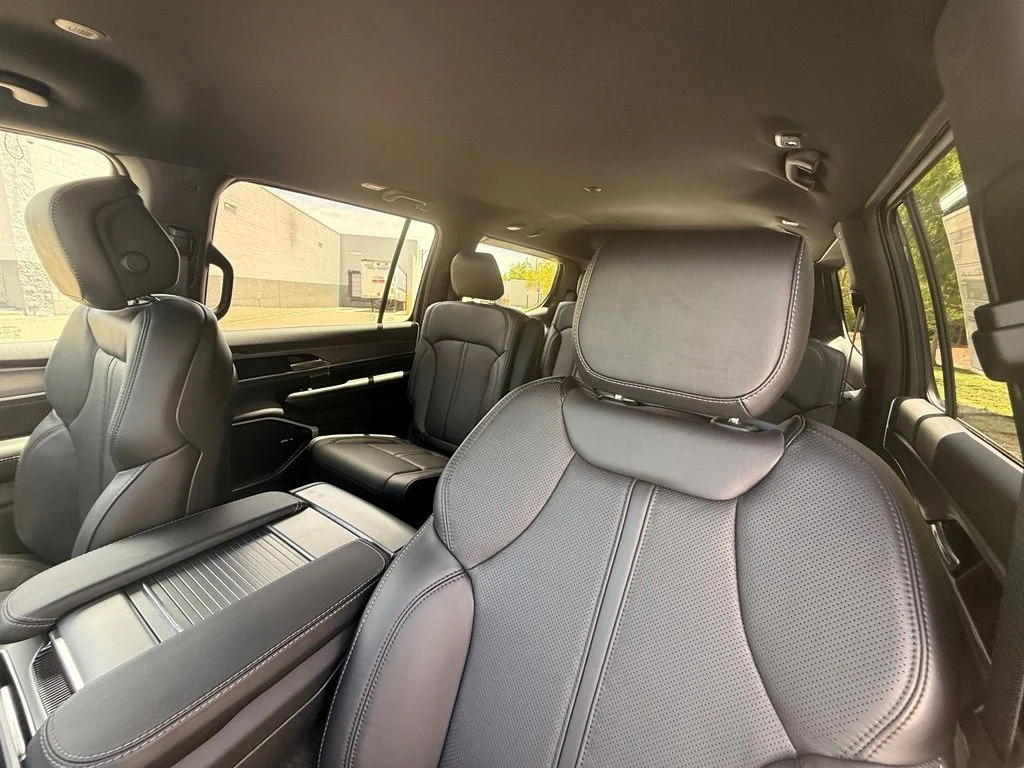 New 2026 Steel Blue Exterior Paint Jeep Limited Altitude image 24