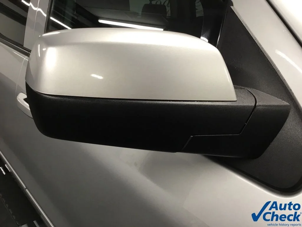 Used 2018 Silver Chevrolet LT image 21
