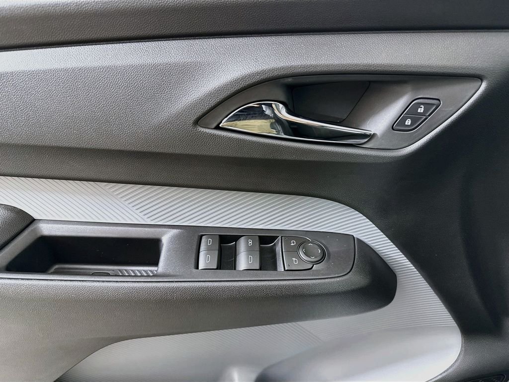 2027 Chevrolet Bolt LT - Photo 18