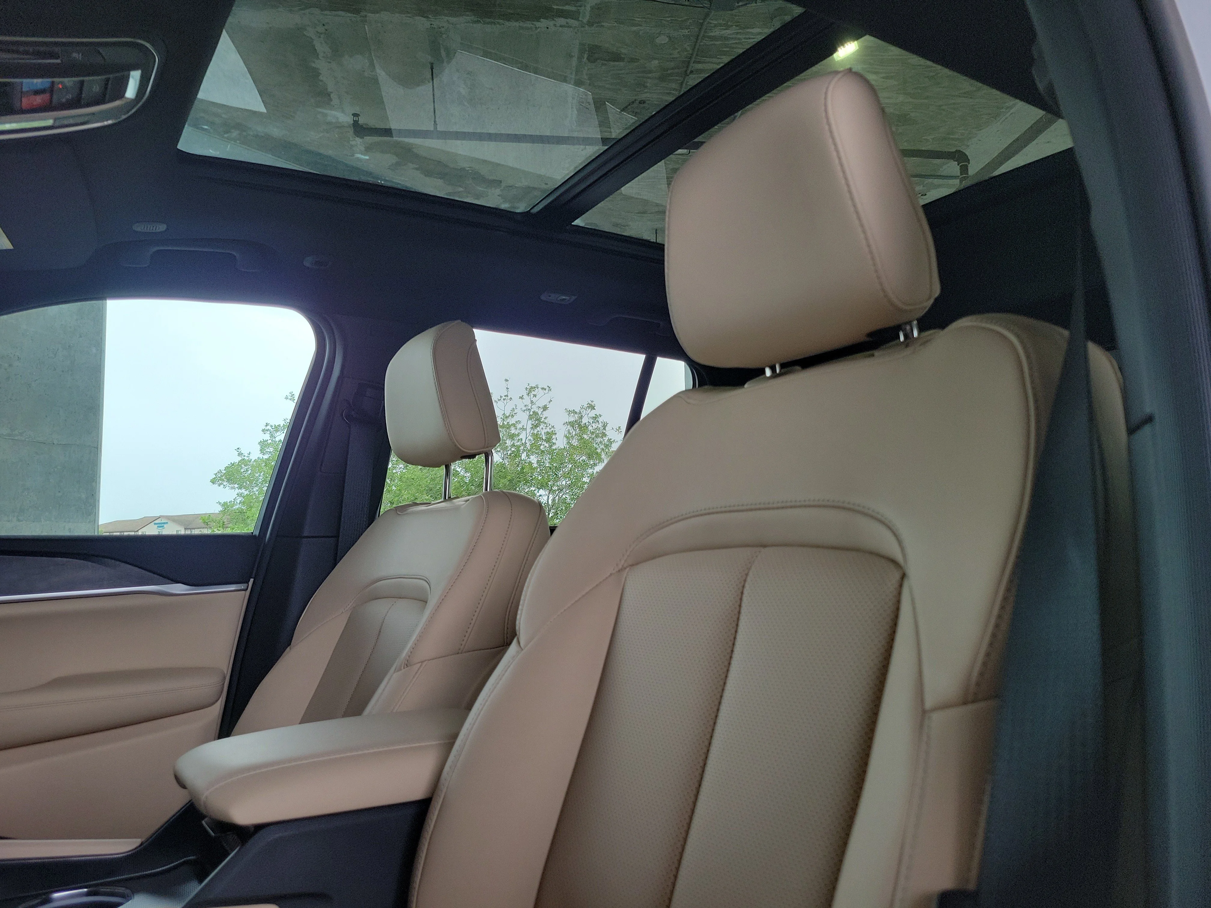 New 2026 Bright White Clear-Coat Exterior Paint Jeep Limited image 17
