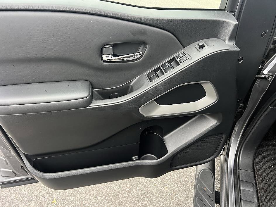 Used 2024 Gun Metallic Nissan SV image 21