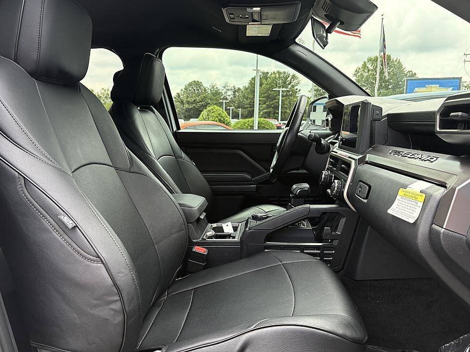 Used 2024 Ice Toyota SR5 image 11