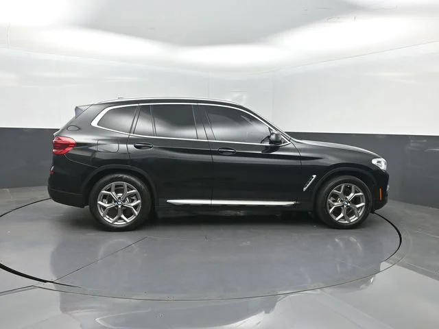 Used 2020 Black BMW xDrive30i image 32