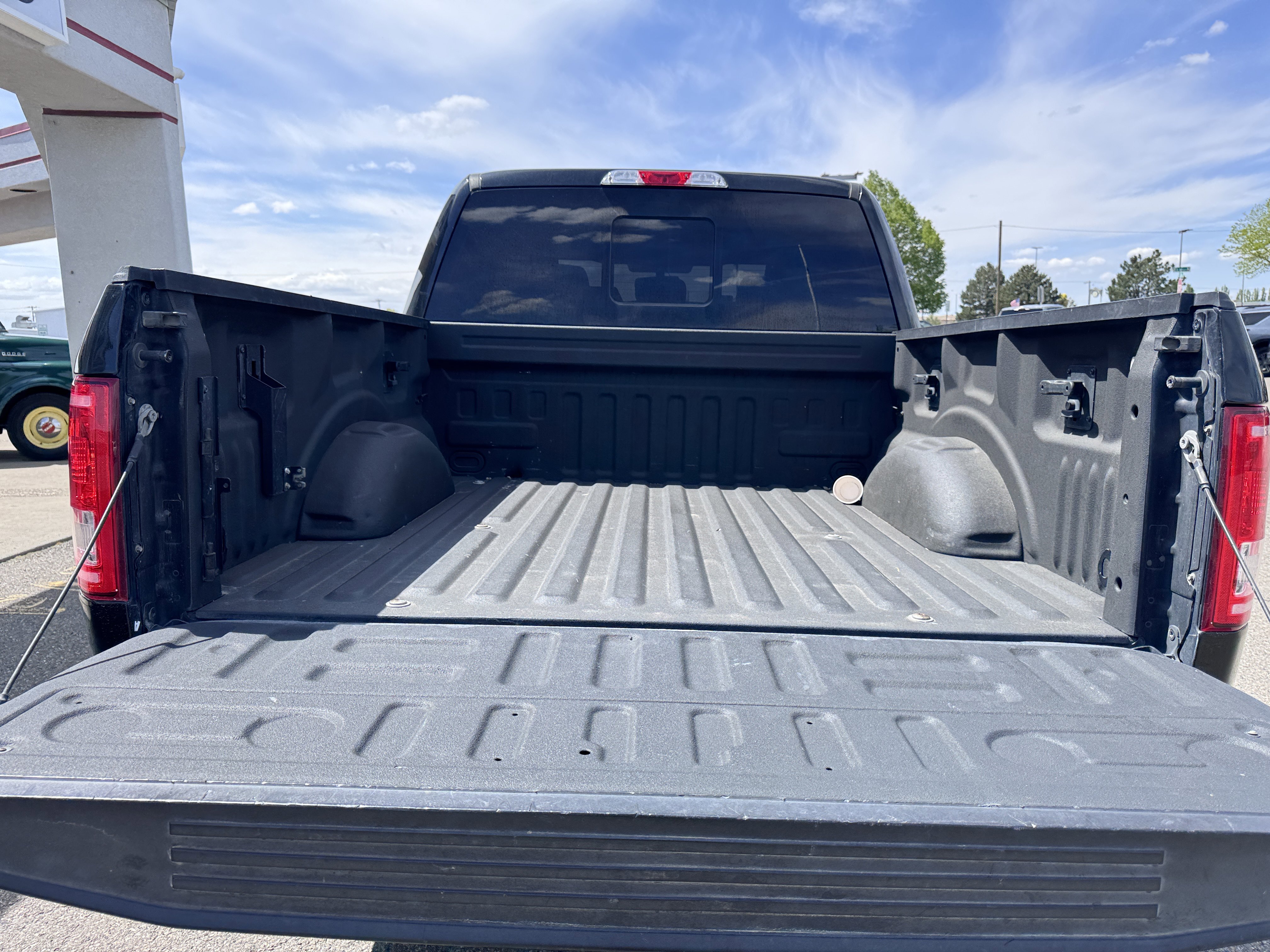 Used 2016 Black Ford XLT image 46