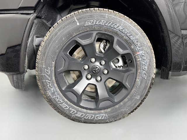 New 2026 Diamond Black Crystal Pearl-Coat Exterior Paint RAM Big Horn/Lone Star image 29