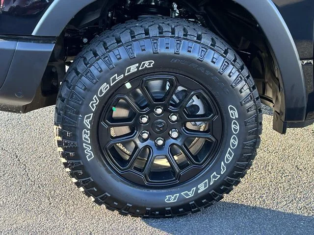 New 2026 Diamond Black Crystal Pearl-Coat Exterior Paint RAM Rebel image 11