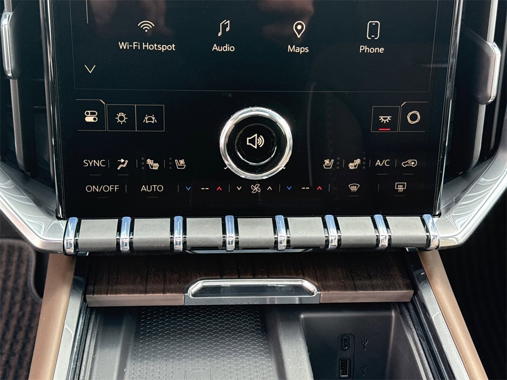 2026 GMC ACADIA - Image 24