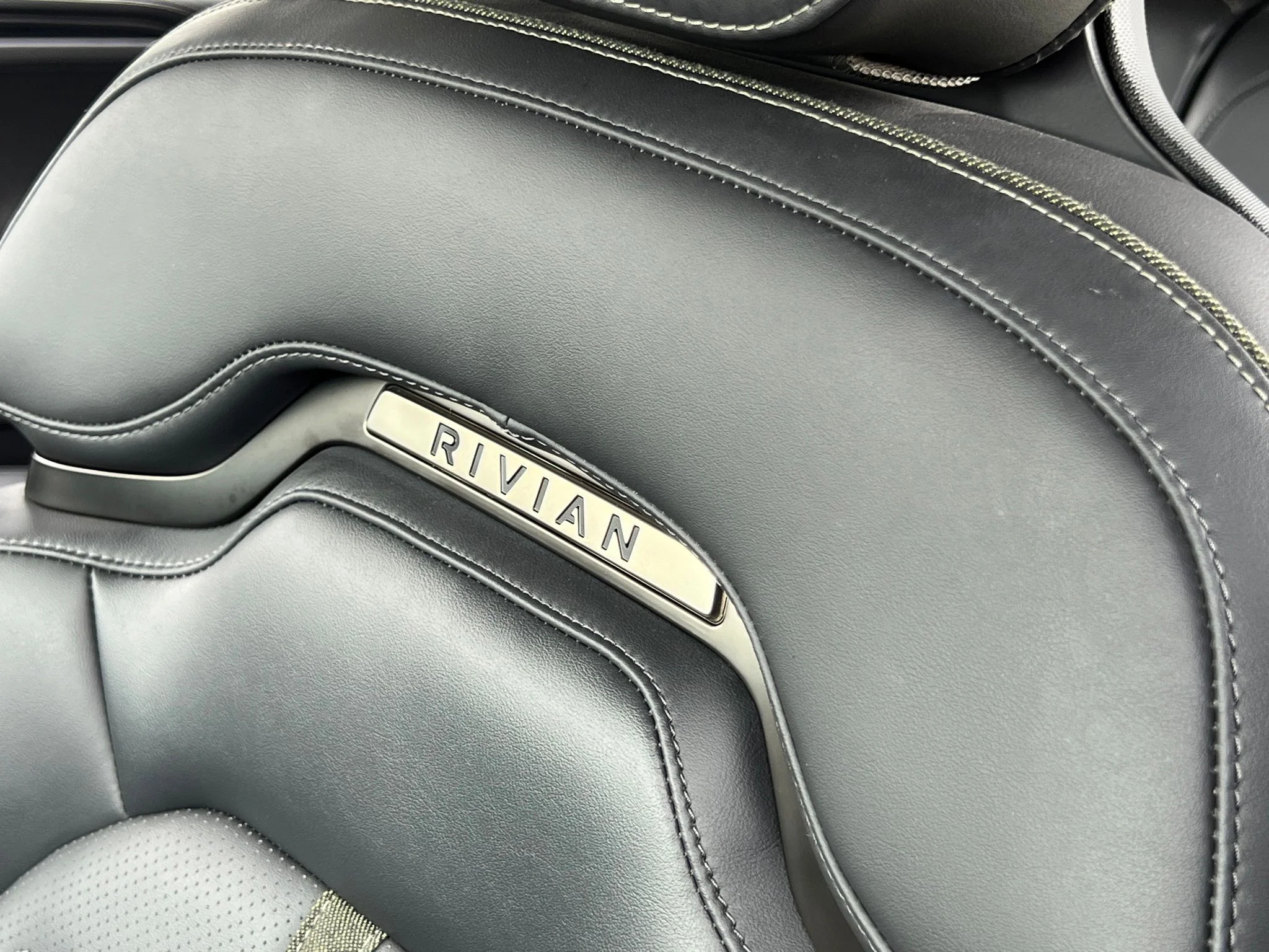 Used 2024 Black Rivian Adventure image 35