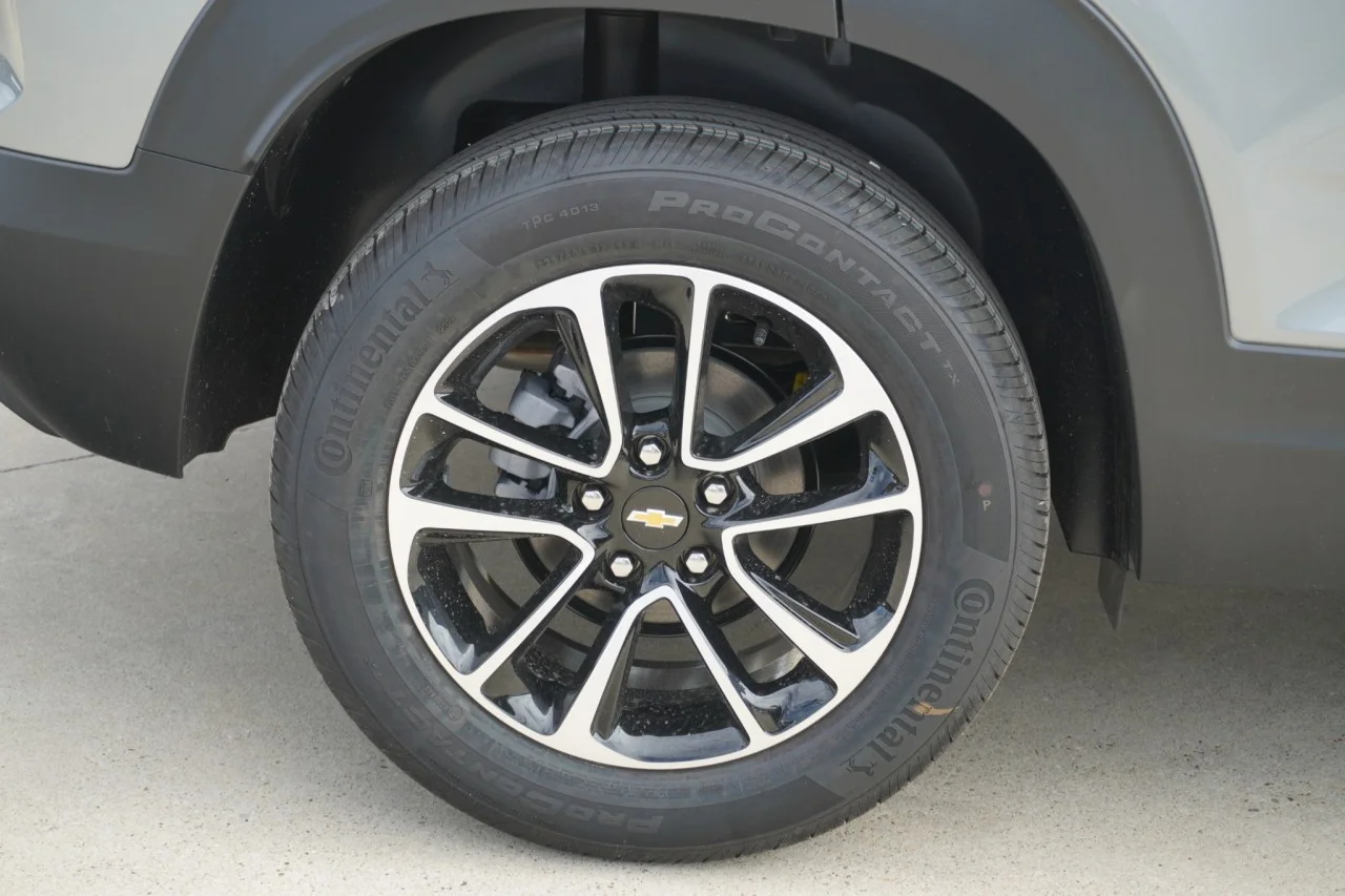 New 2026 Sterling Gray Metallic Chevrolet LT image 6