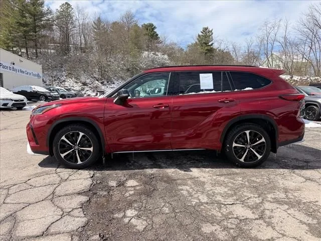 Used 2022 Red Toyota XSE image 8