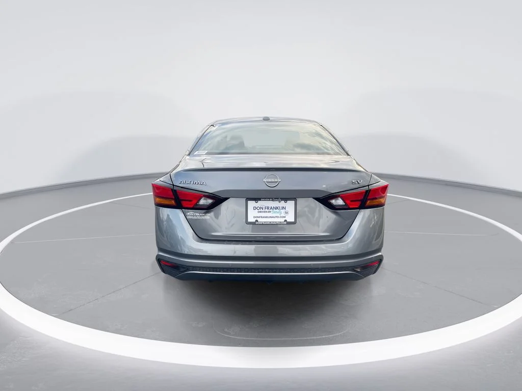 Used 2024 Gray Nissan 2.5 SV image 7