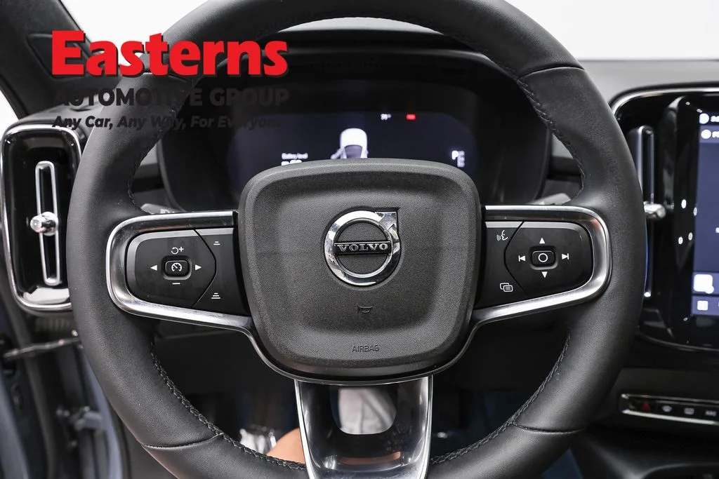 Used 2023 Blue Volvo Ultimate image 10
