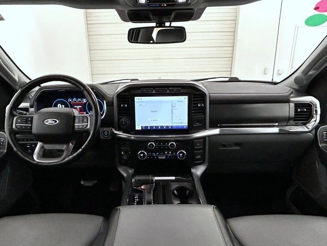 Used 2021 White Ford Lariat image 13