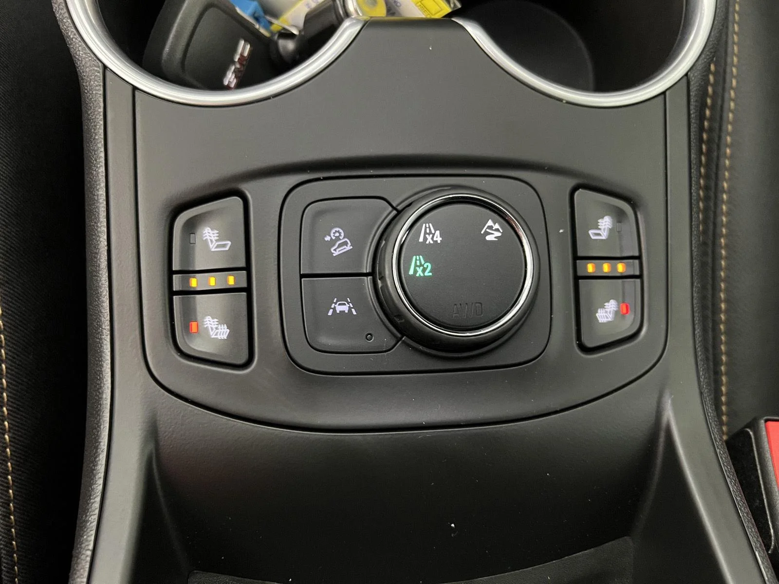 Used 2020 RED QUARTZ TINTCOAT GMC SLT image 25