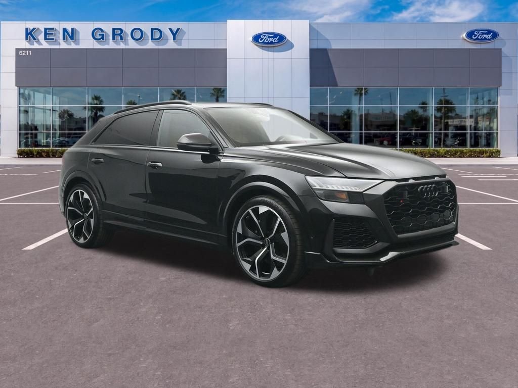 2022 Audi RS Q8