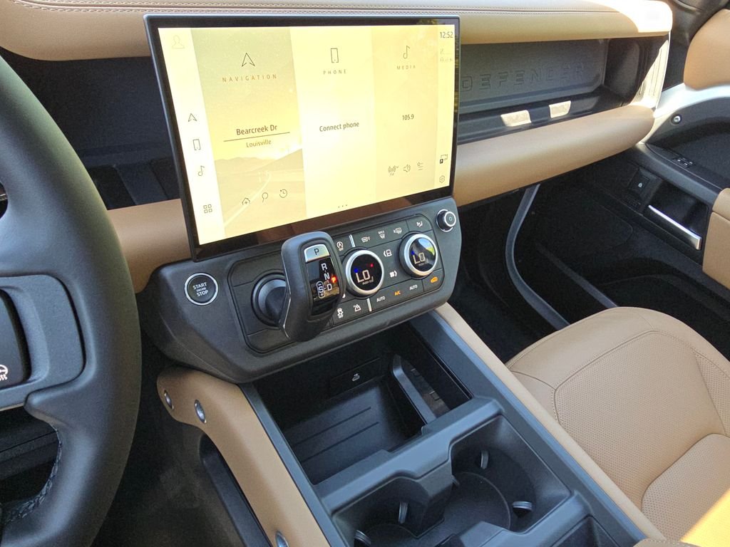 New 2026 Fuji White Land Rover X-Dynamic SE image 27