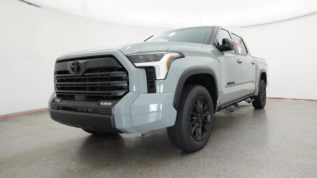 New 2026 Lunar Rock Toyota SR5 image 19