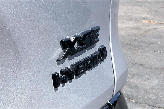 Certified Used 2024 SILVER SKY MET W/BLK Toyota  image 9