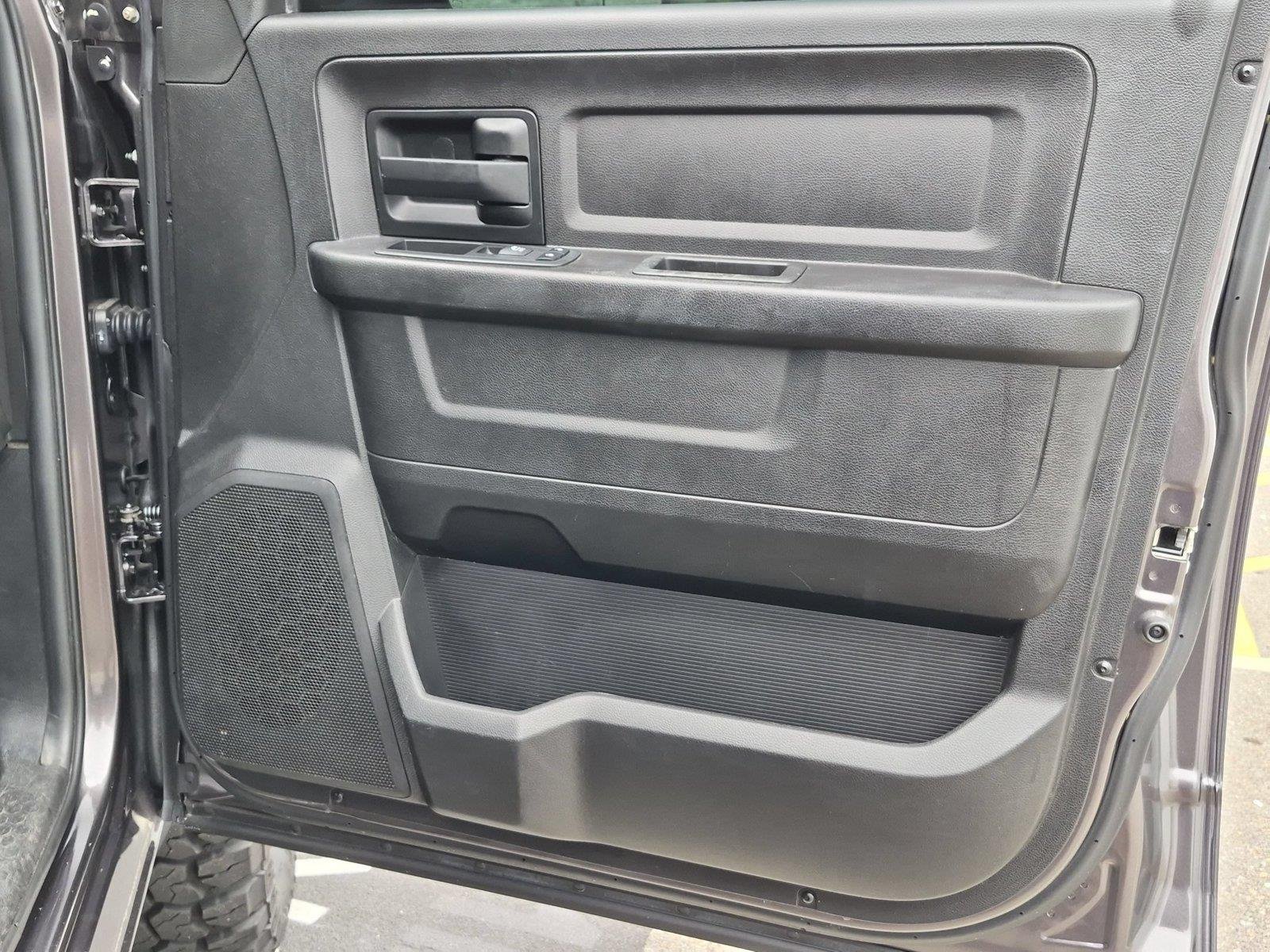 Used 2019 Granite Crystal Metallic Clearcoat Ram Express image 34
