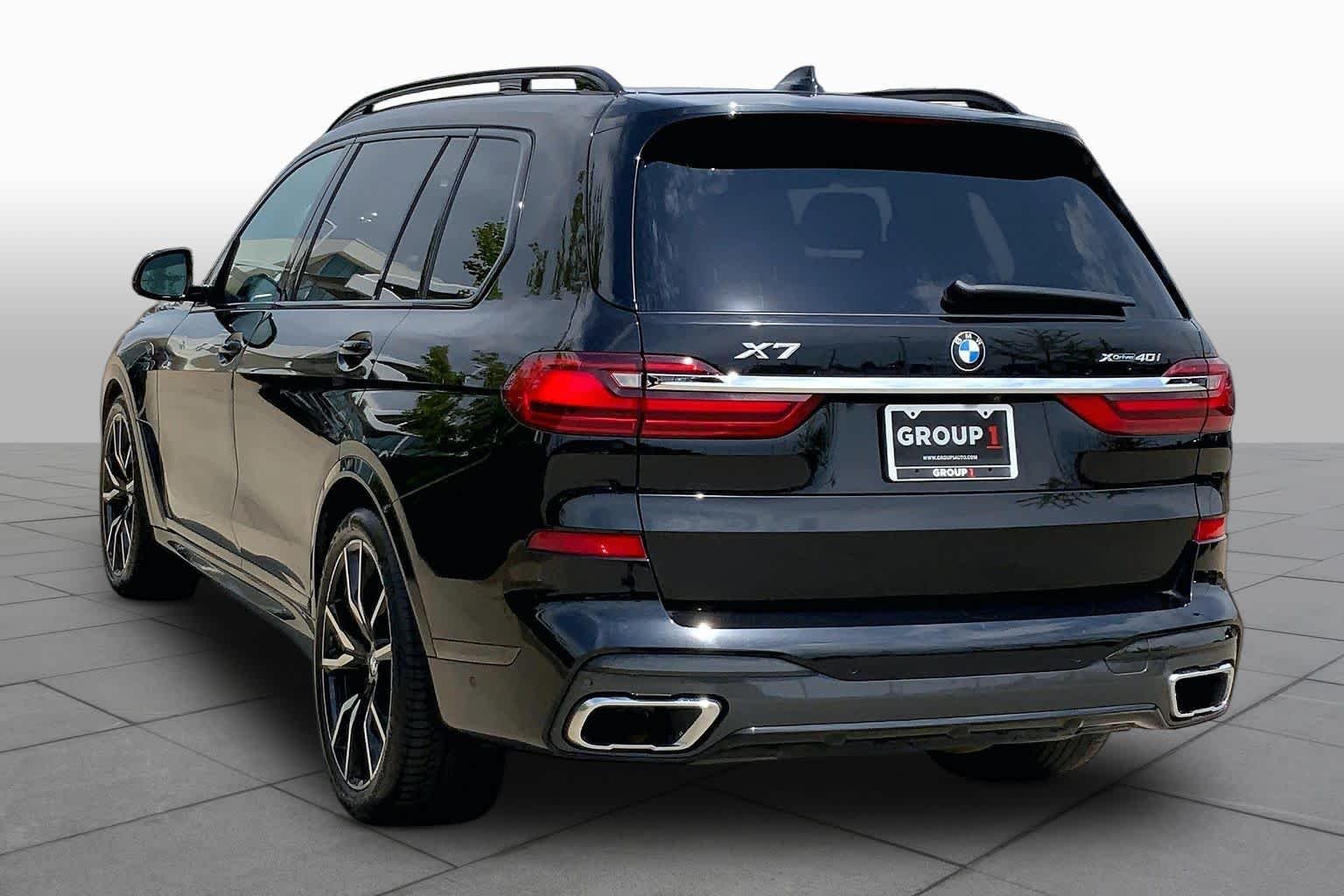 Used 2020 Black Sapphire Metallic BMW xDrive40i image 11