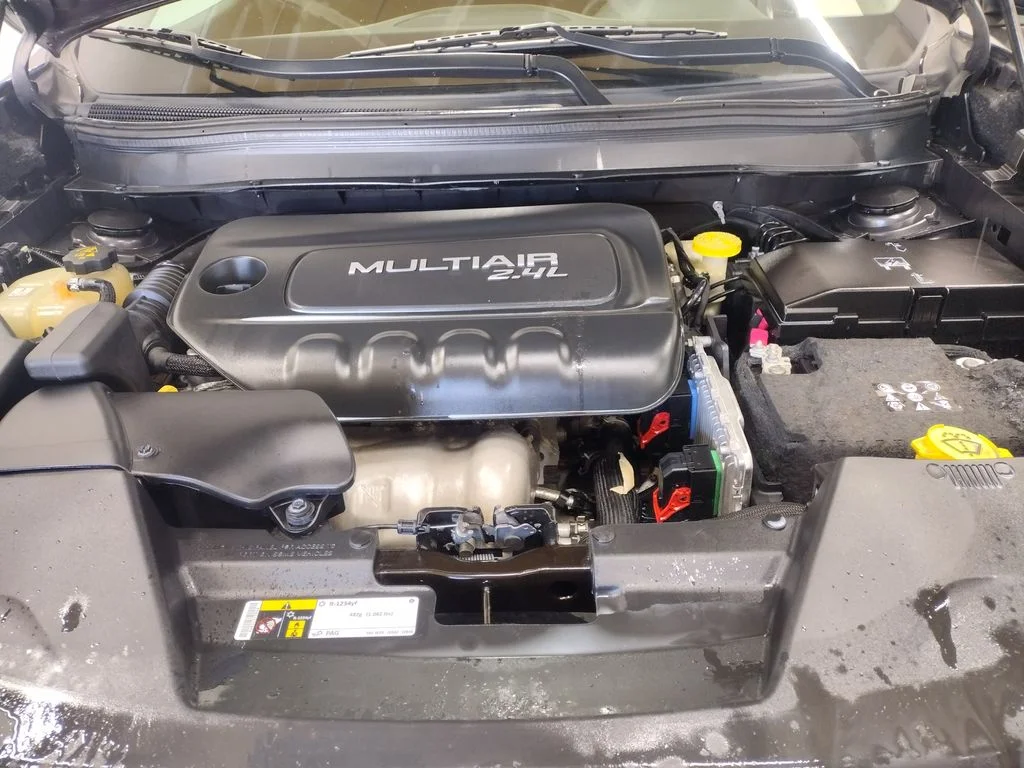 Used 2017 Gray Jeep Sport image 9
