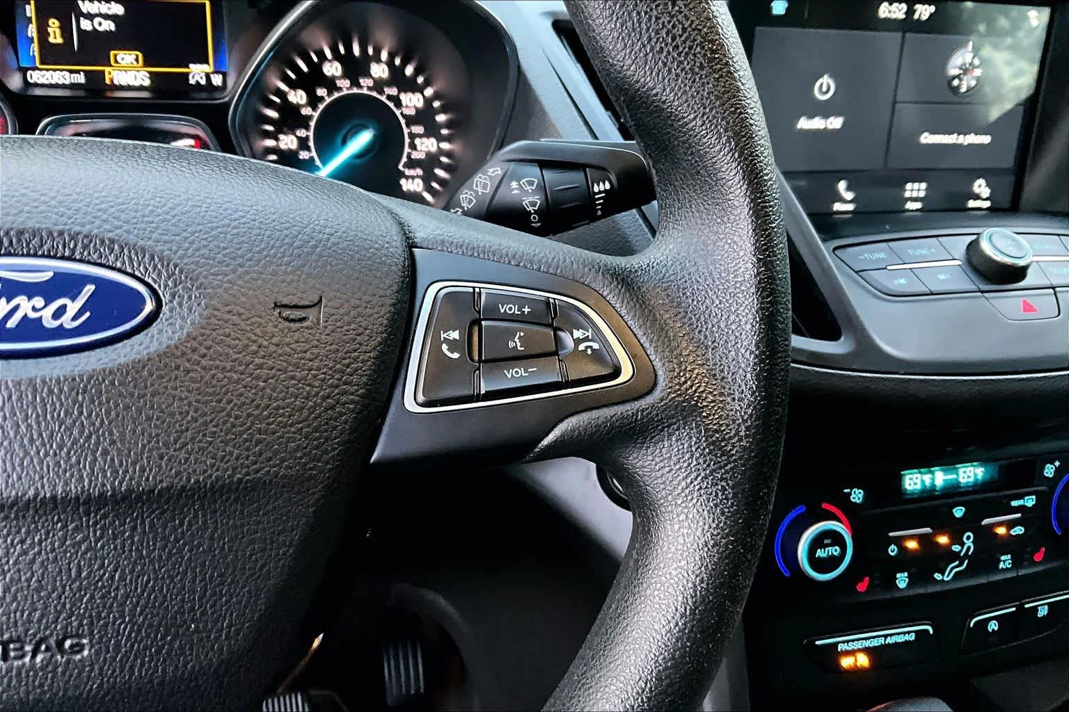 Used 2019 Agate Black Ford SE image 23