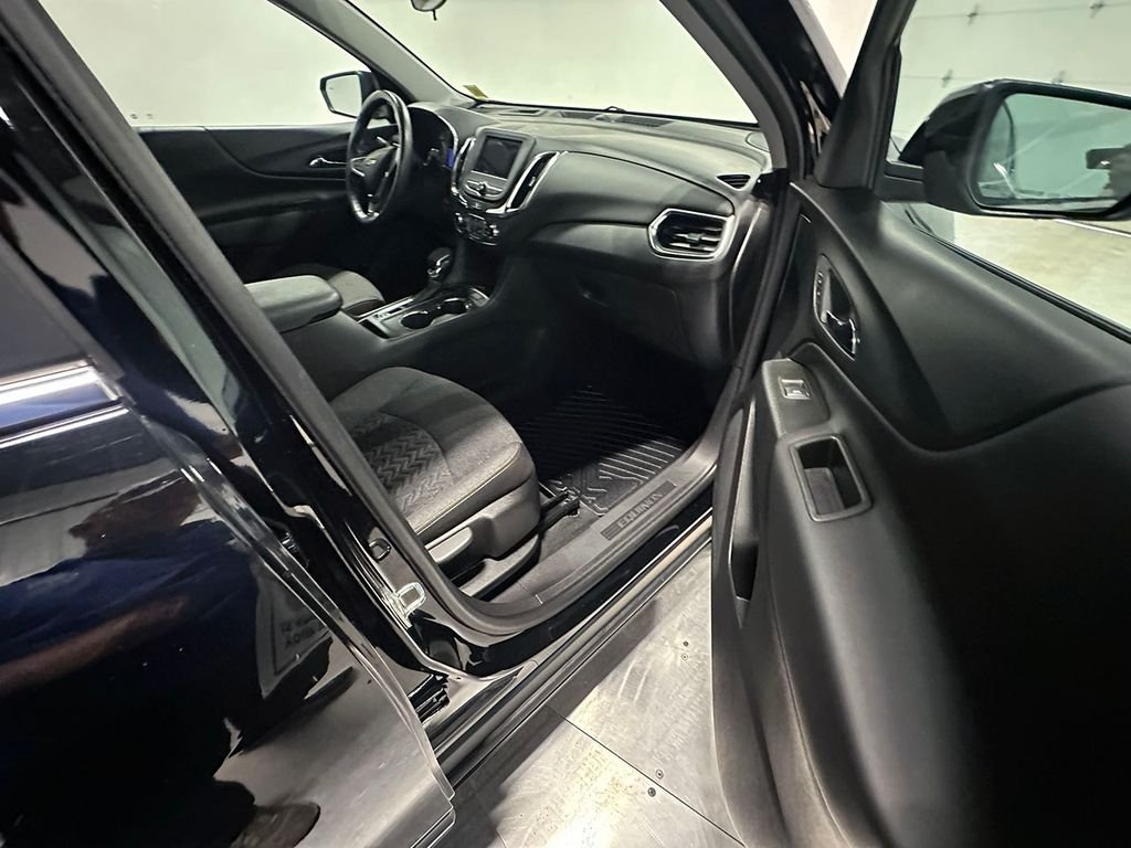 Used 2022 Black Chevrolet LT image 27