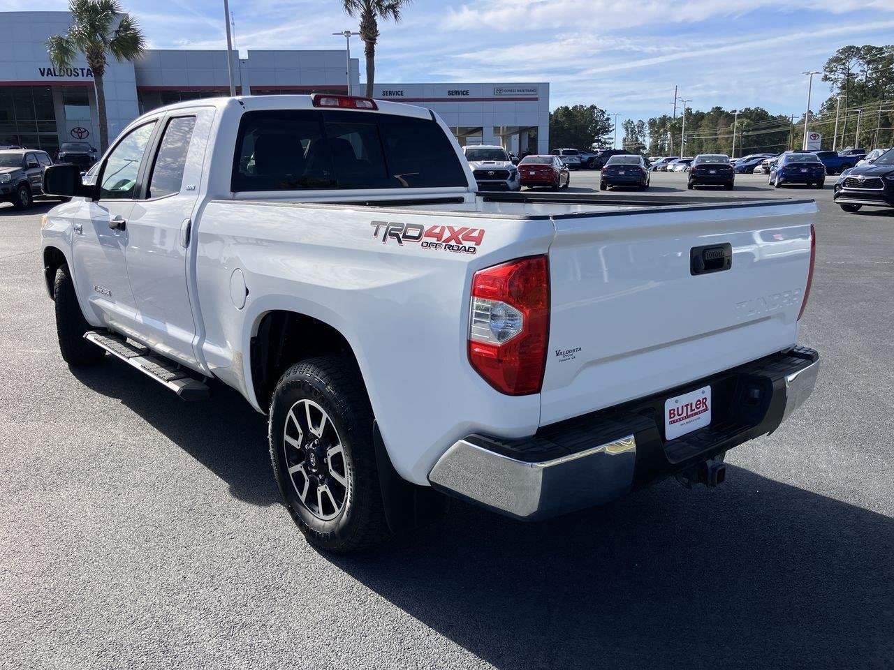 Used 2017 White (Super White) Toyota SR5 Double Cab 6.5 FT. image 3