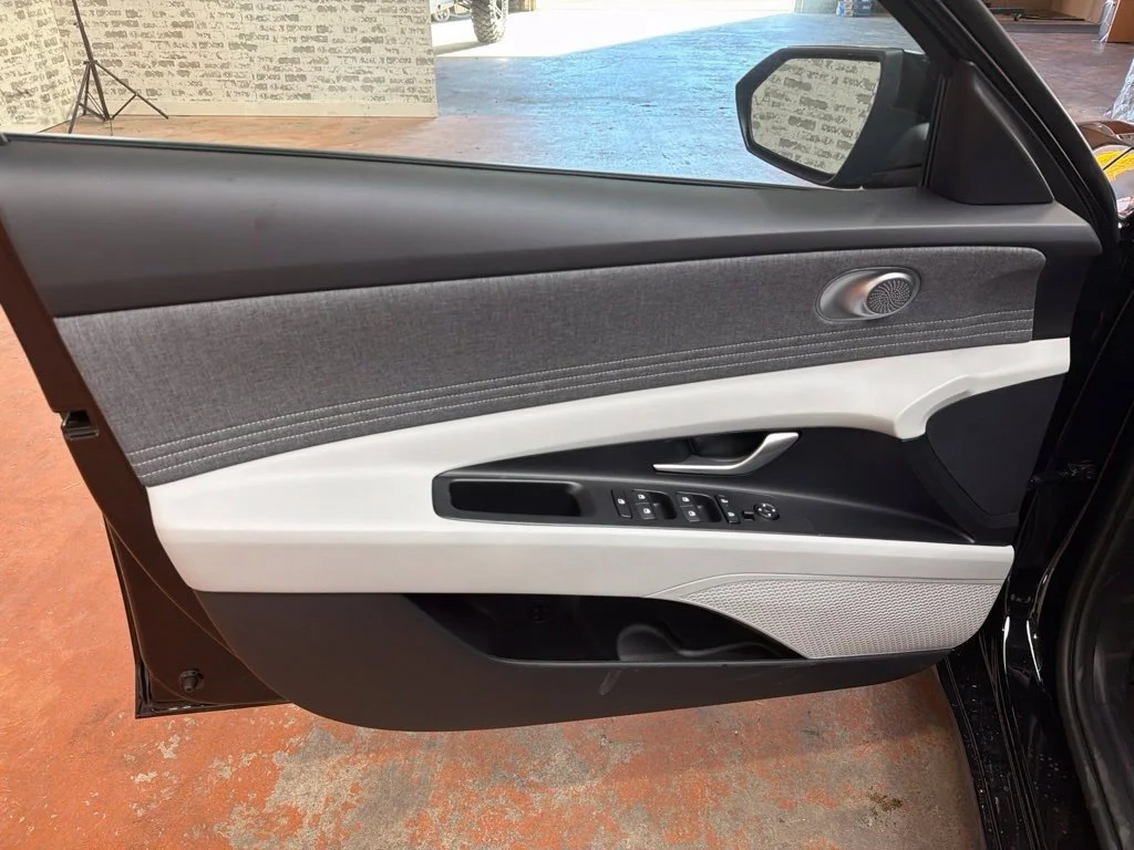 New 2026 Abyss Black Hyundai SEL Sport Plus image 18