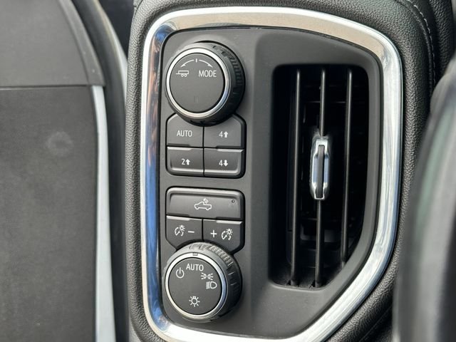 Used 2021 White Chevrolet LT image 25