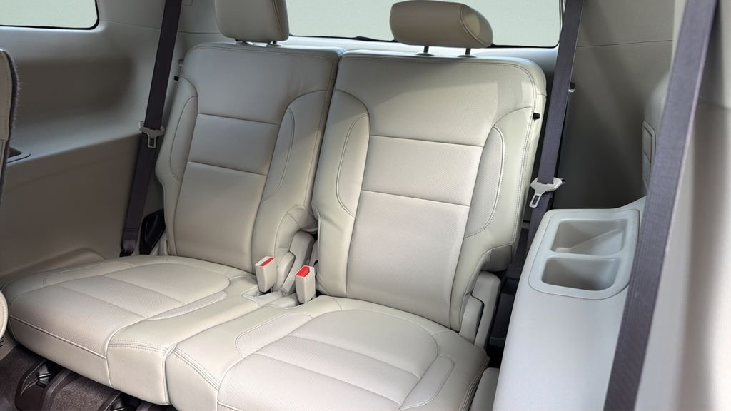 Used 2018 Red GMC Denali image 35