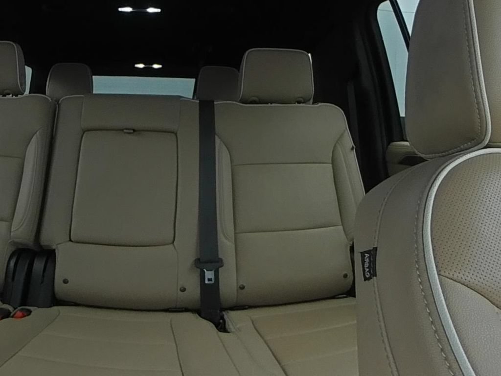 Used 2024 Empire Beige Metallic Chevrolet Premier image 10