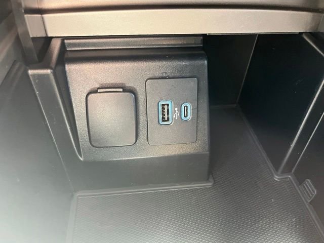Certified Used 2020 White Ford XLT image 36