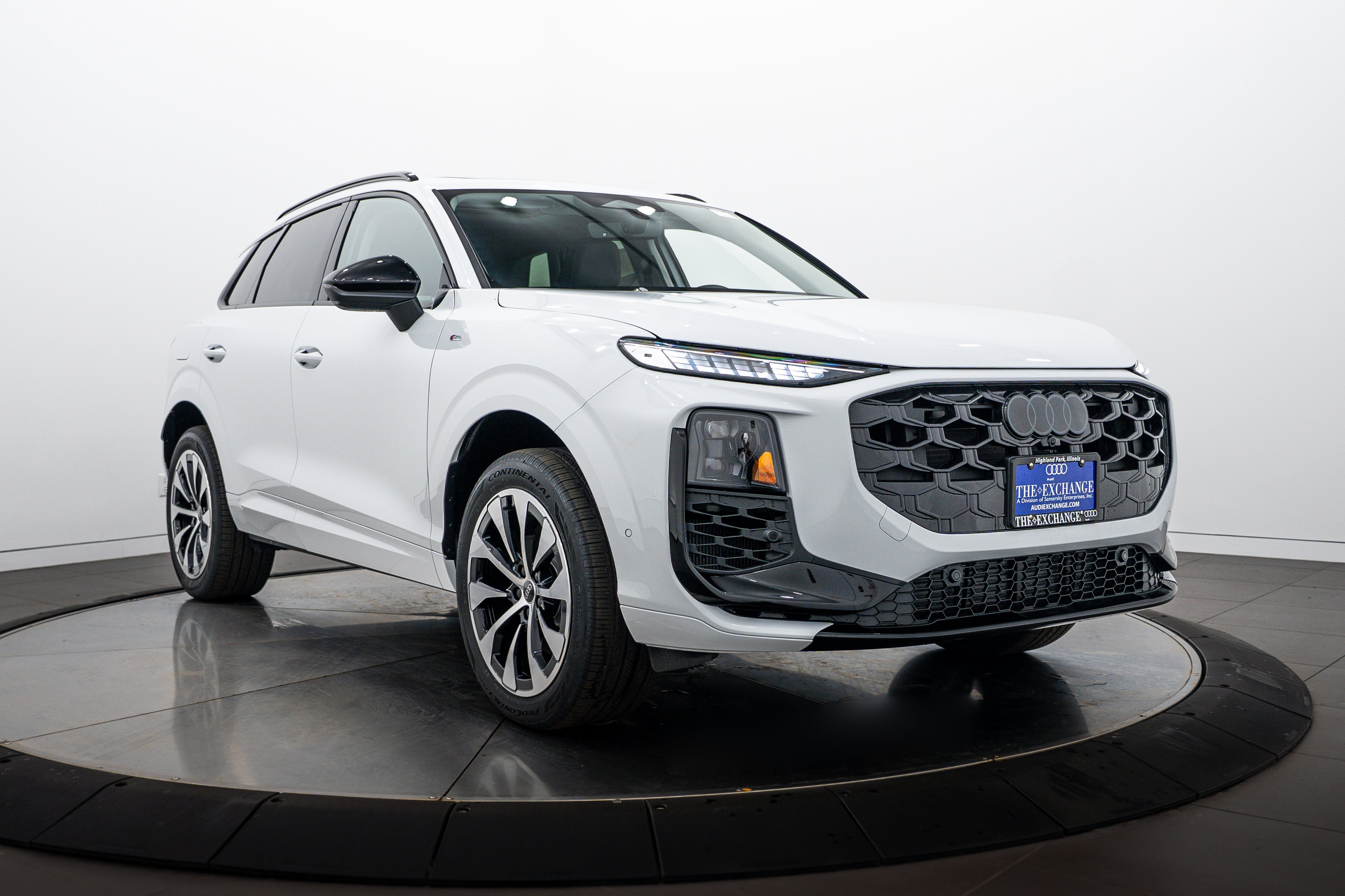New 2026 Glacier White Audi S line image 2