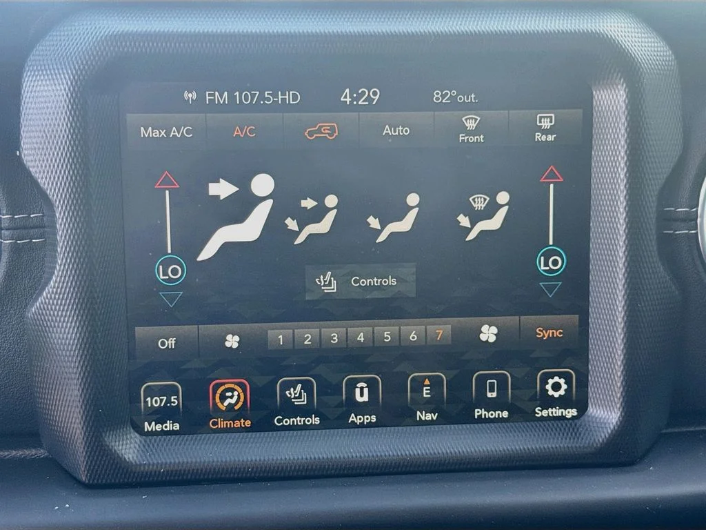 Used 2023 Gray Jeep Sahara 4xe image 17