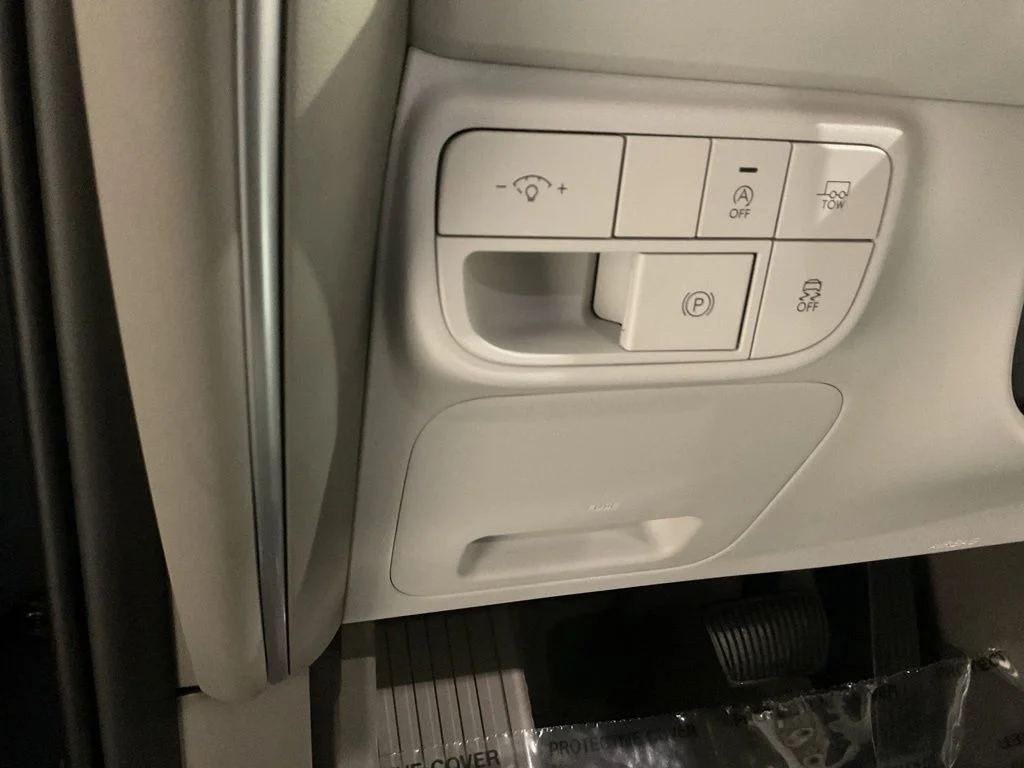 New 2026 Gray Hyundai SE image 11