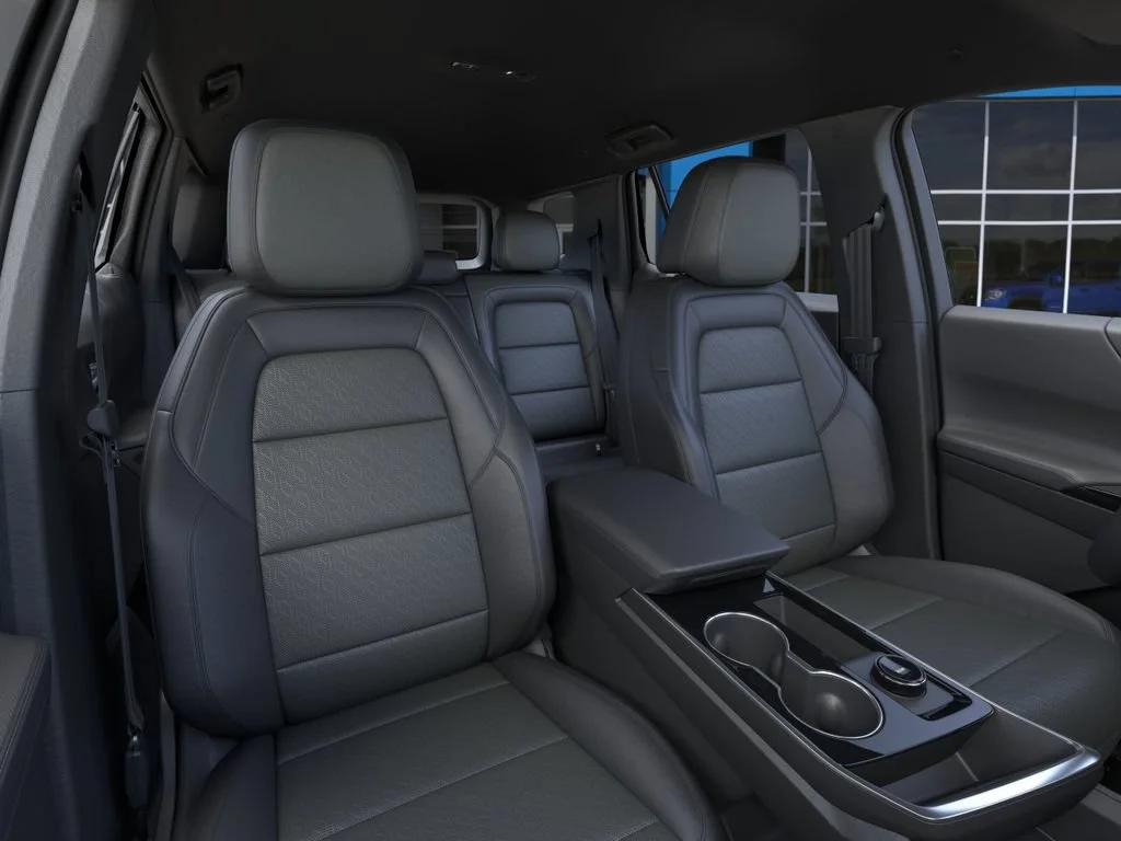 New 2027 Summit White Chevrolet LT image 16