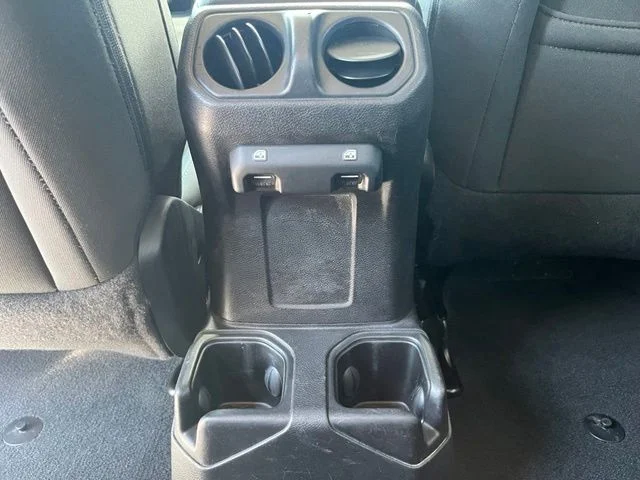 Used 2018 Gray Jeep Unlimited Sport S image 22