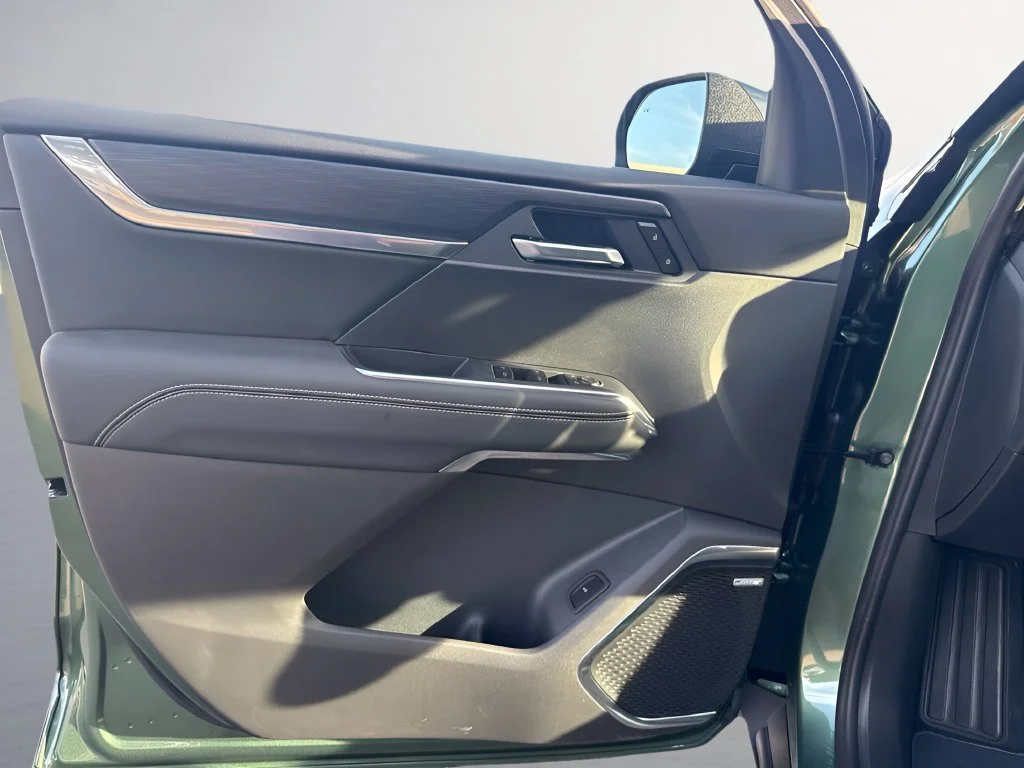 New 2027 Trailstone Green Metallic GMC Elevation image 28